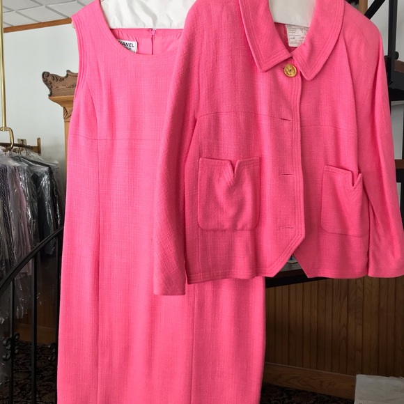 VINTAGE CHANEL Jacket and Dress. 42 - Picture 2 of 8